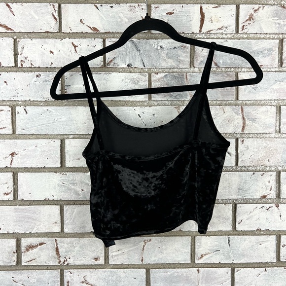 Topshop | Black Velvet Crop Top - Picture 5 of 9